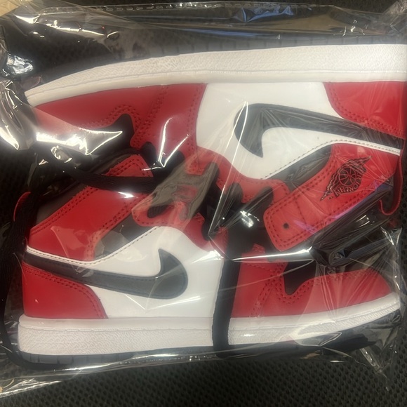 BOYS JORDAN - Picture 3 of 4